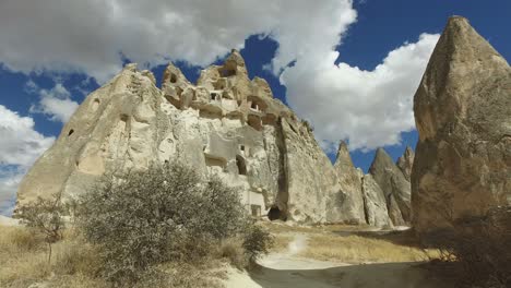 antigua ciudad cueva en capadocia, turquía.