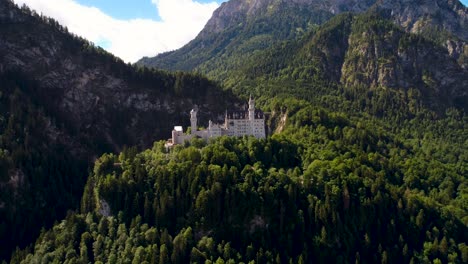 castillo de neuschwanstein alpes bávaros alemania