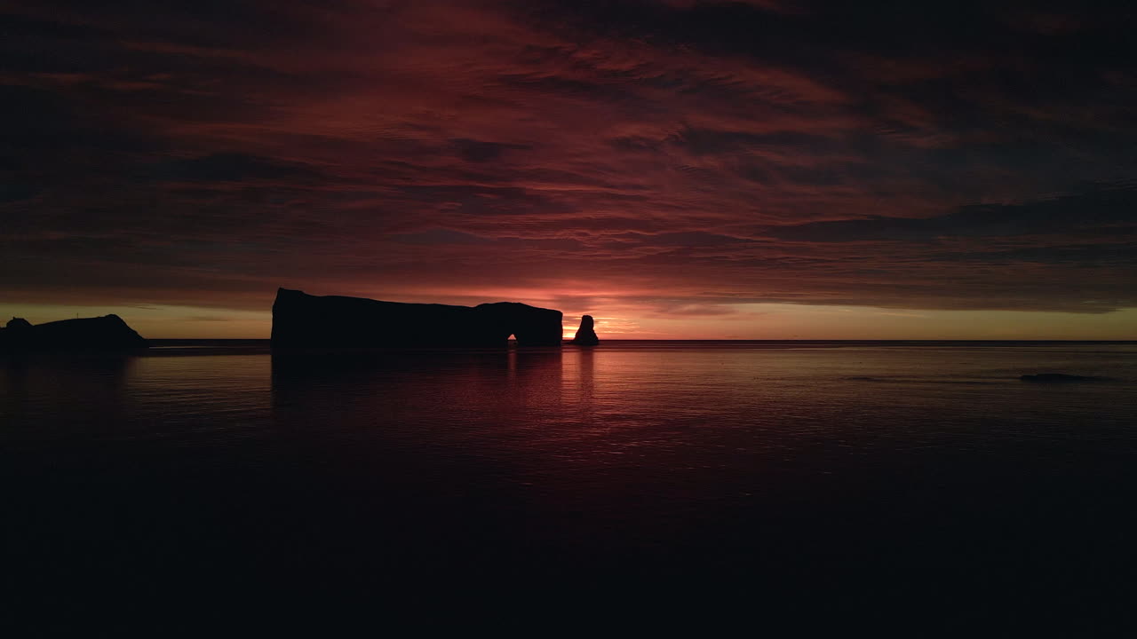 유명한 페르세 바위의 조감도