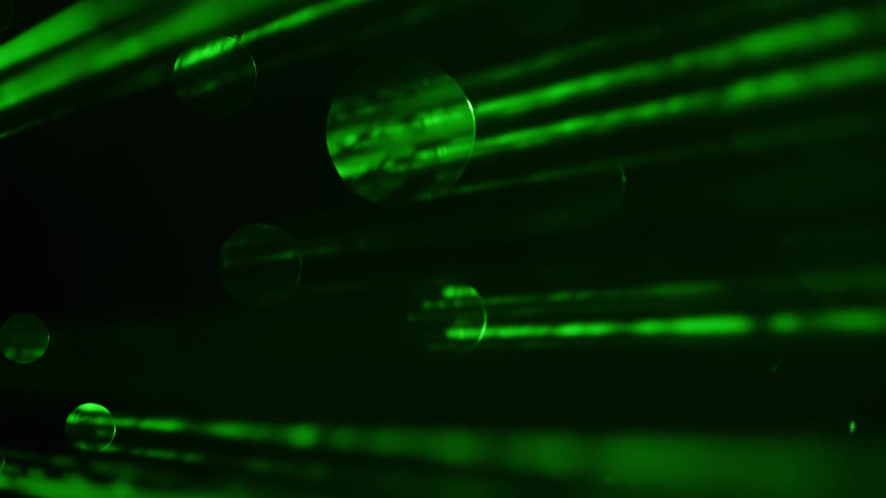 реальный объемный лазерный свет.