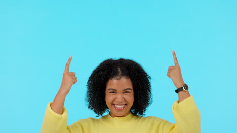 publicidad, mujer con gesto de la mano