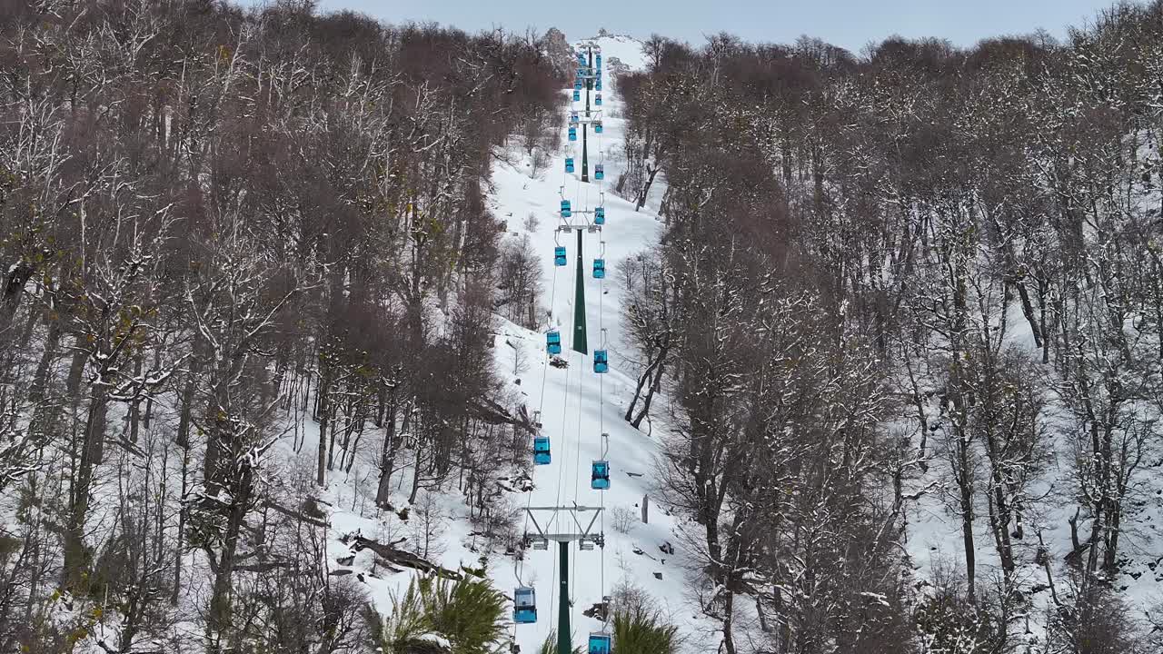 아르헨티나 리오 네그로 (rio negro) 의 바릴로체 (bariloche) 에 있는 세로 카데드랄