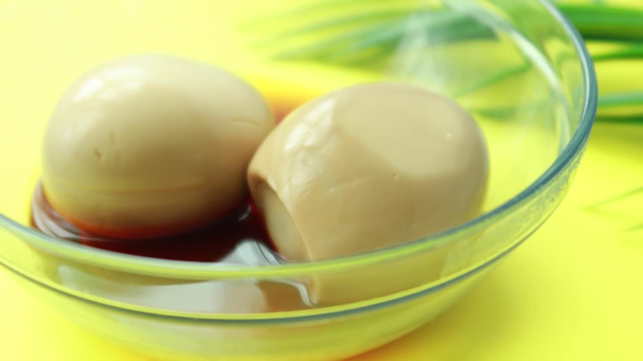 소이 소스 마리네이트 된 달 ⁇  한 그 ⁇