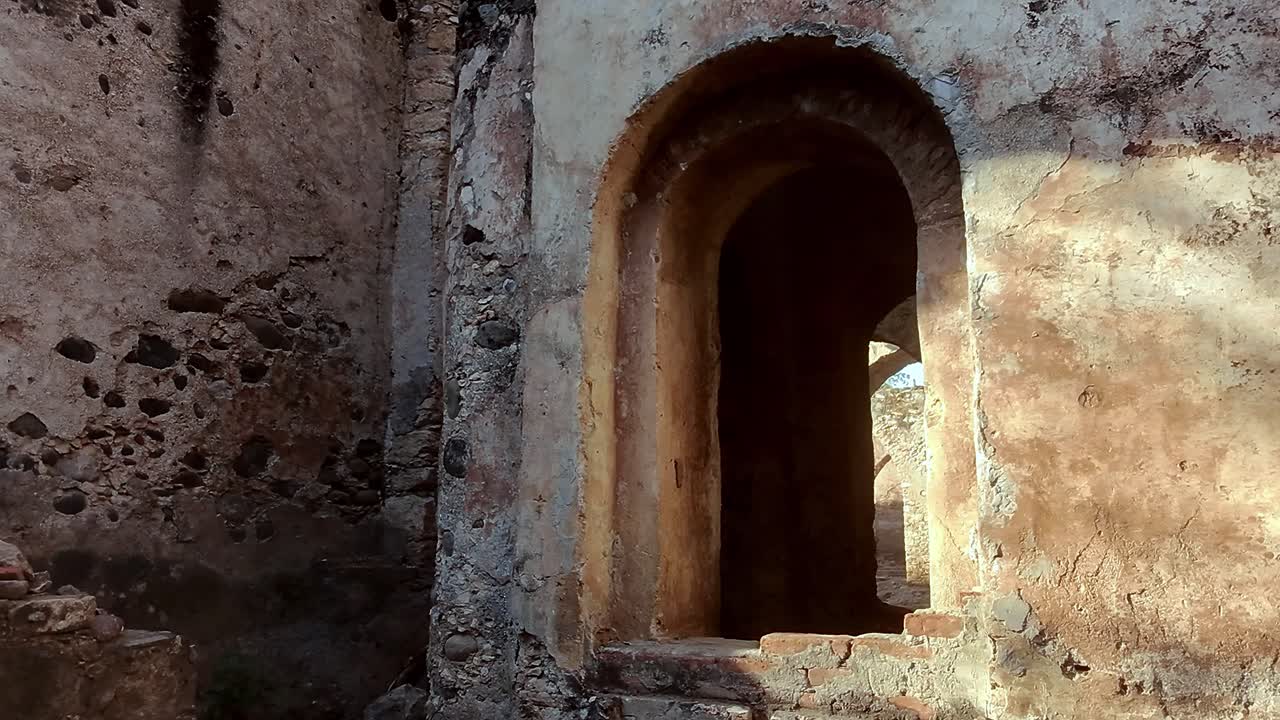 Detail of a niche in the ruins of the Ixtoluca estate