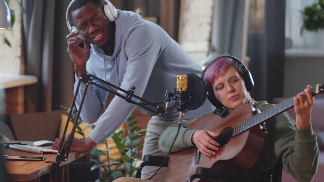 홈 스튜디오에서 음악 협업