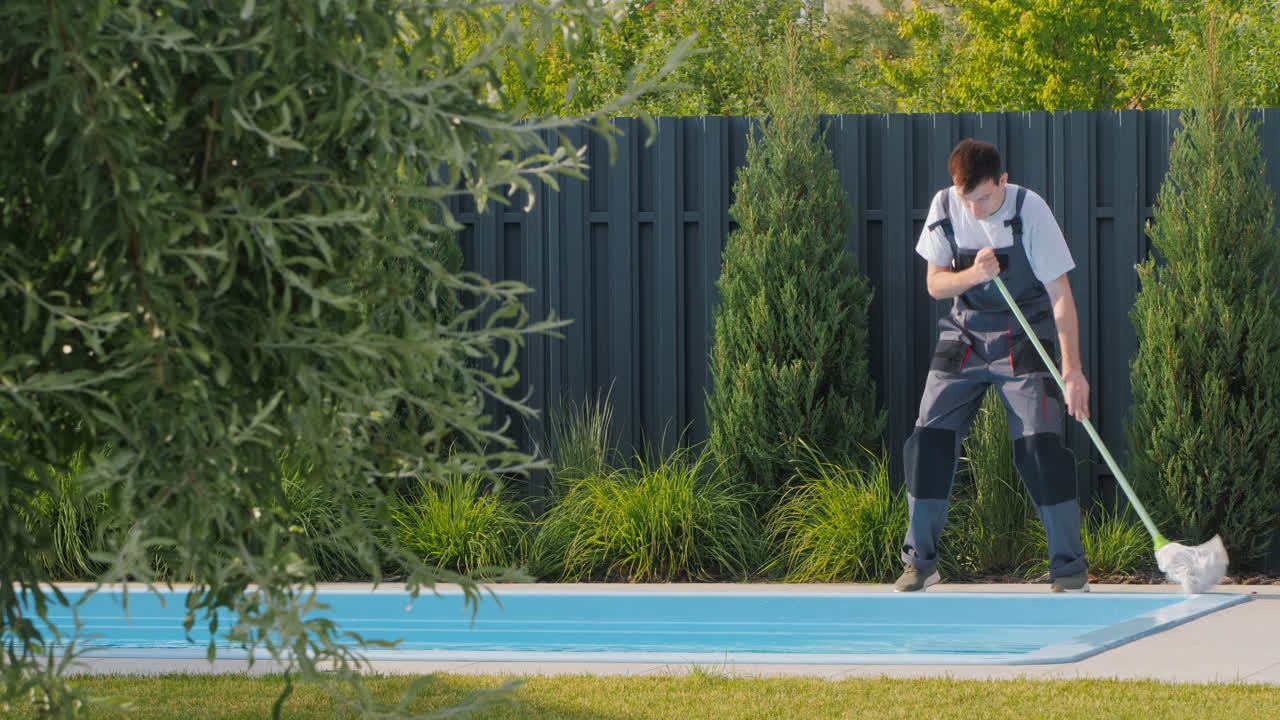 수영장 청소 서비스