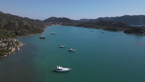 yachts in the holiday islands