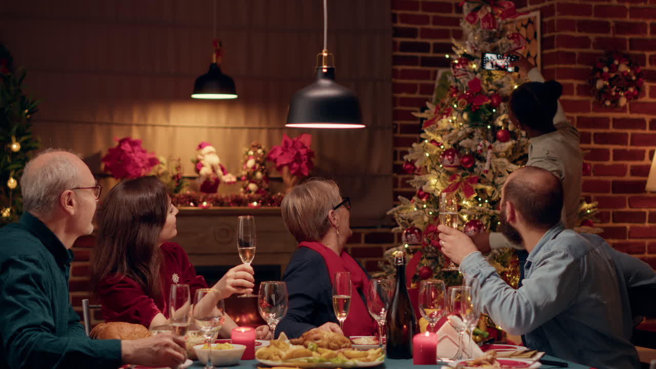 cena de navidad en familia