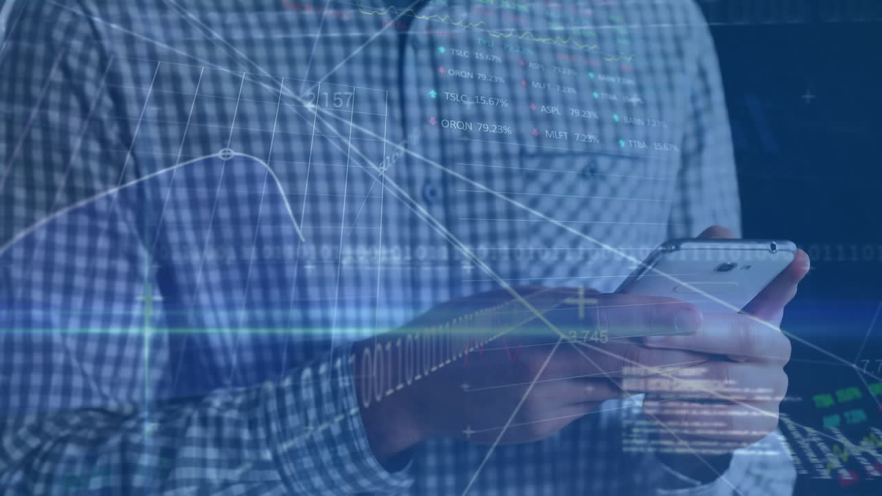 animación del procesamiento de datos del mercado de valores sobre la sección media de un hombre que utiliza un teléfono inteligente