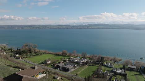 Aerial-of-houses-by-the-lake