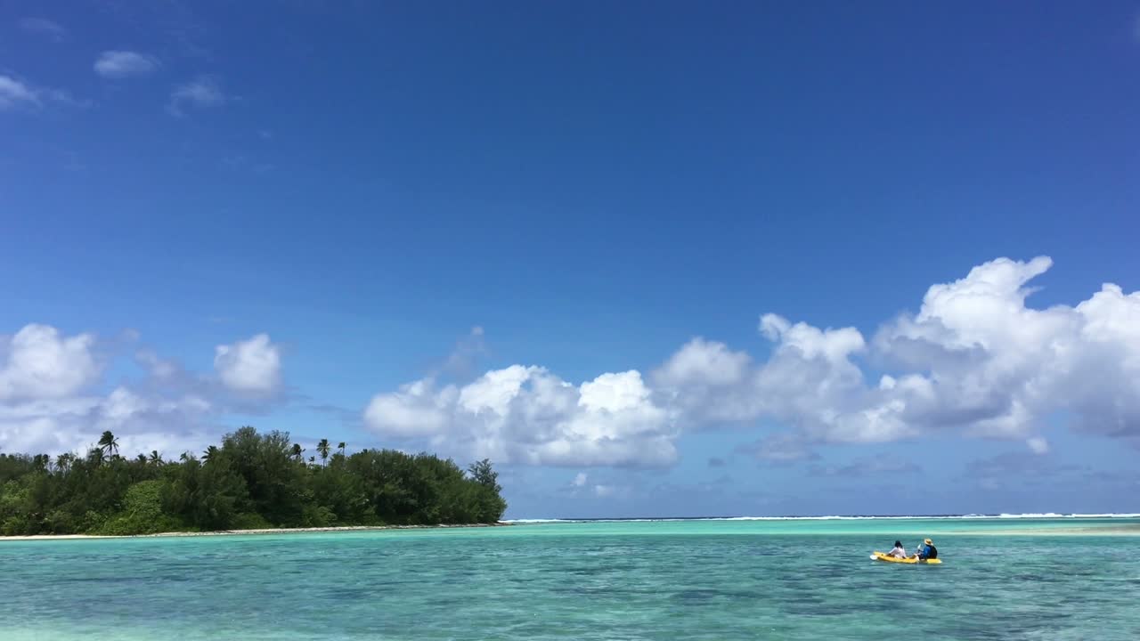 Landscape view of Muri Lagoon in Rarotonga, Cook Islands.