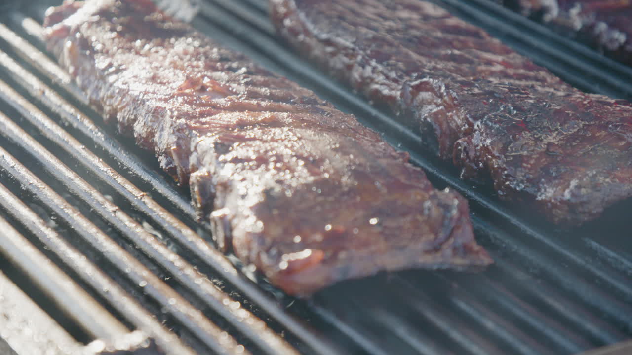 costillas a la barbacoa filmadas en cámara lenta con sony fs7