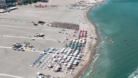 imágenes aéreas de la playa de mamaia, constanta, rumania