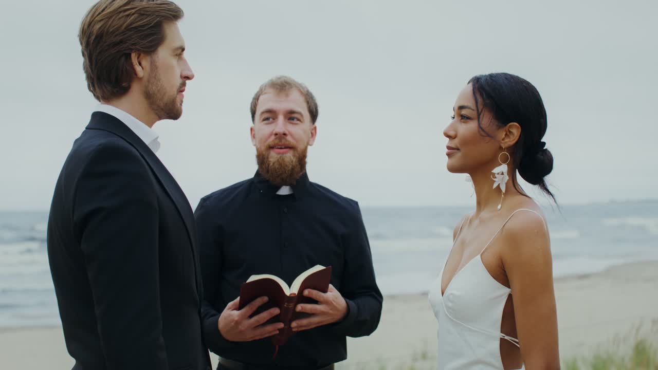 해변에서 결혼식