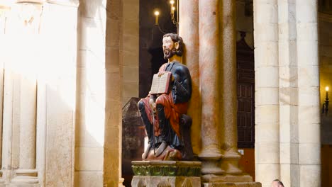 Sculpted-Saint-at-San-Martin-Cathedral,-Ourense,-Spain