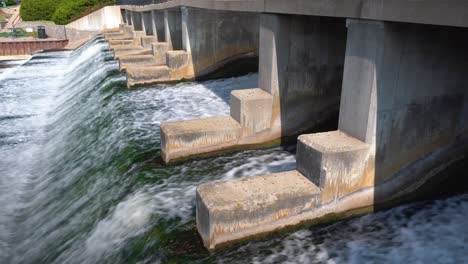 dam-in-rockford-michigan-waterfall-flowing-water