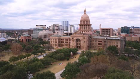 Banderas-Del-Edificio-Del-Capitolio-Del-Estado-De-Texas-Al-Revés-4k-60-Fps