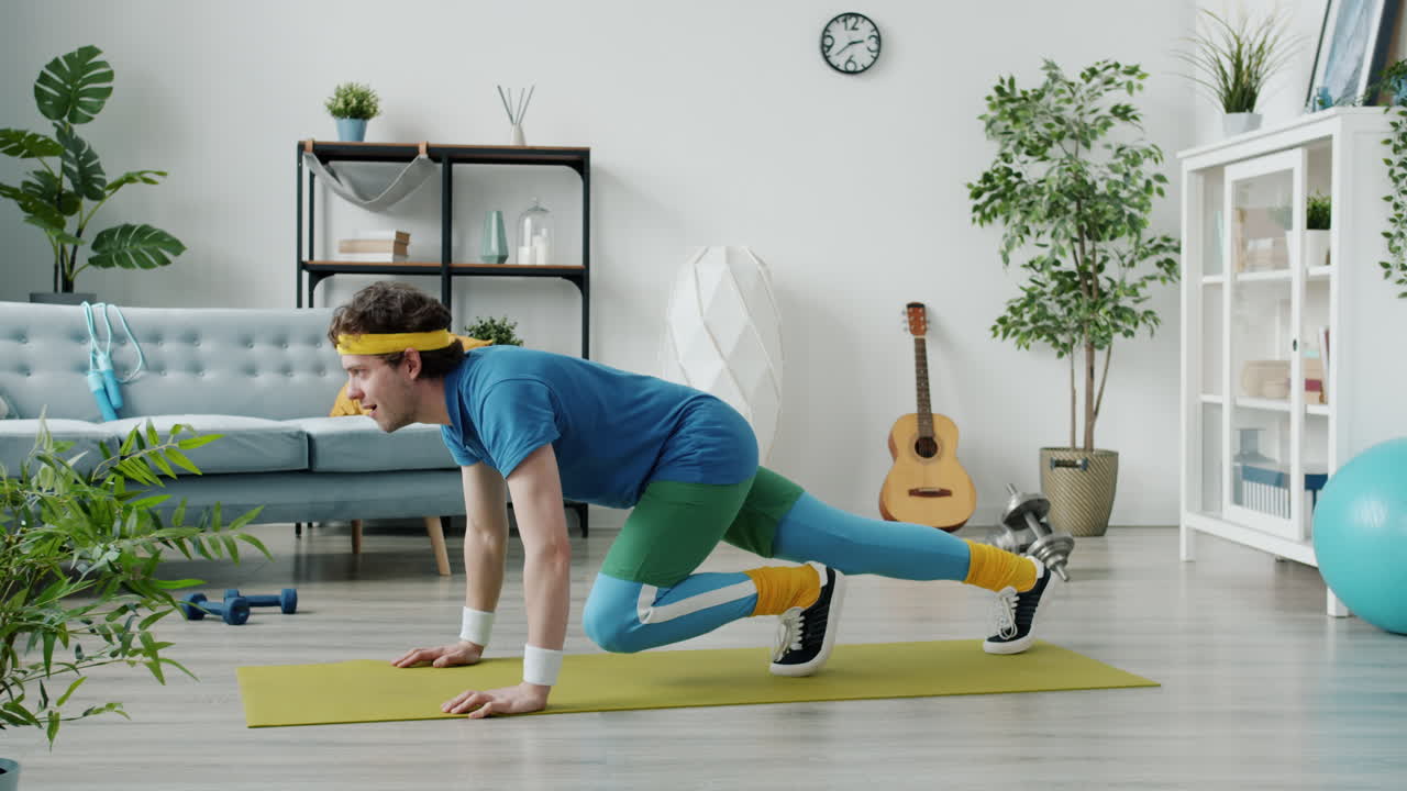 rutina de ejercicios en casa divertida