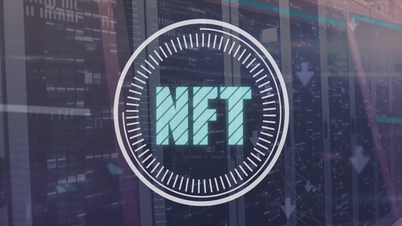 animación del procesamiento de datos financieros con texto nft a través de servidores informáticos