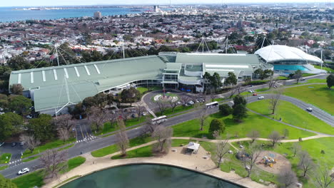 Dron-De-Albert-Park-Con-La-Playa-De-Middle-Park-En-El-Fondo