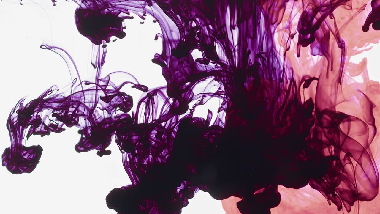 abstracto orgánico hipnótico tinta fractal pintura de colores se extiende en el agua