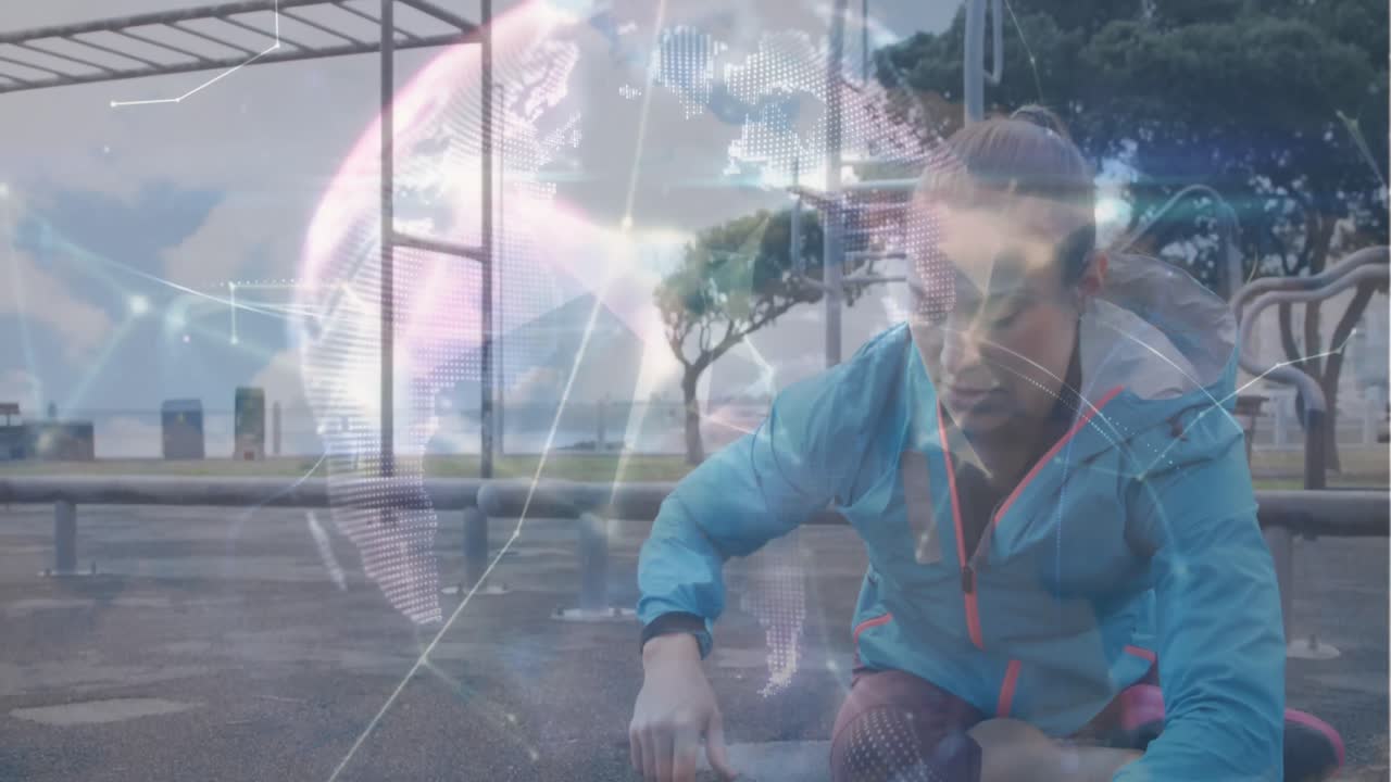 animación de la red de conexiones y el globo sobre la mujer caucásica estirando