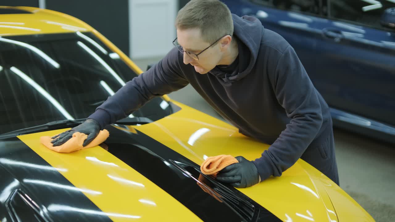 Professional Car Detailing – Washing, Ceramic Coating, and Interior Cleaning