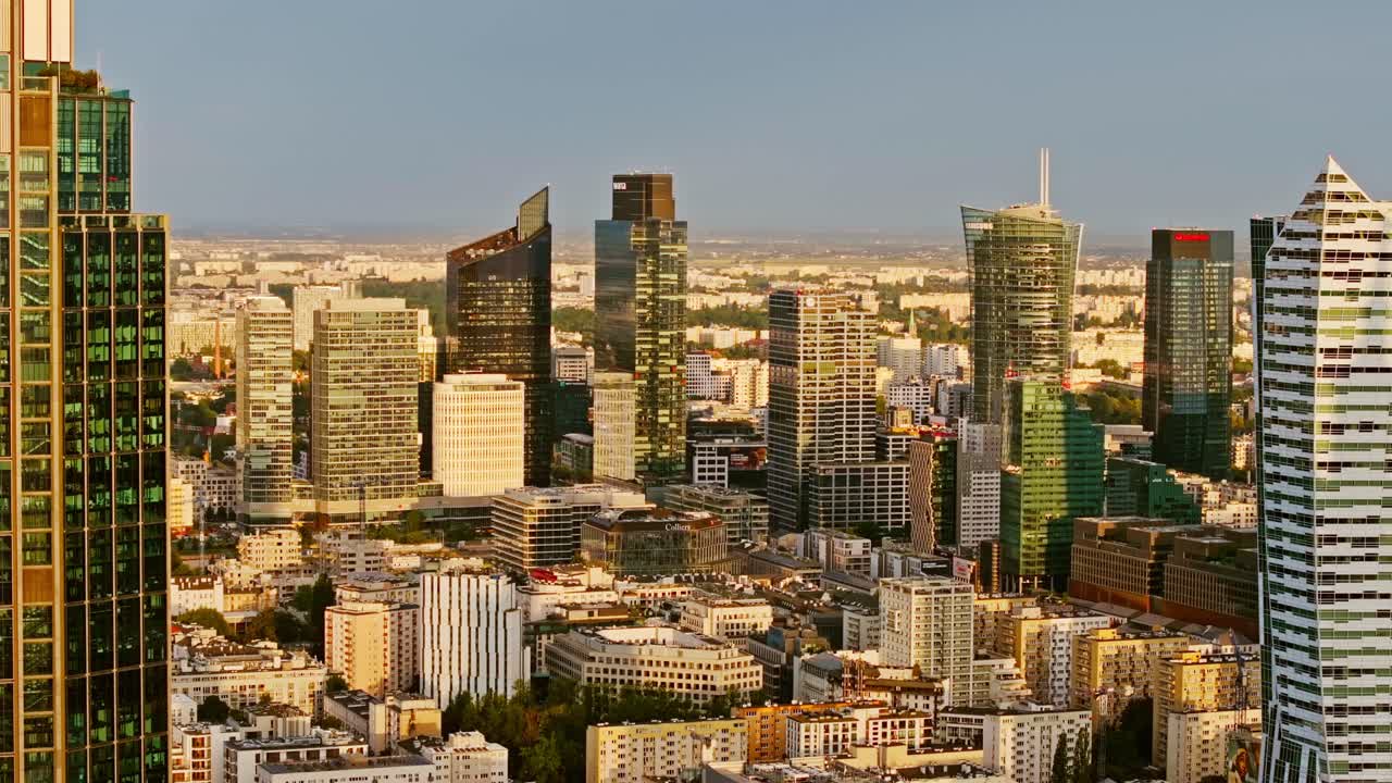 Digital dawn in Warsaw – city of data, defense and global information flow