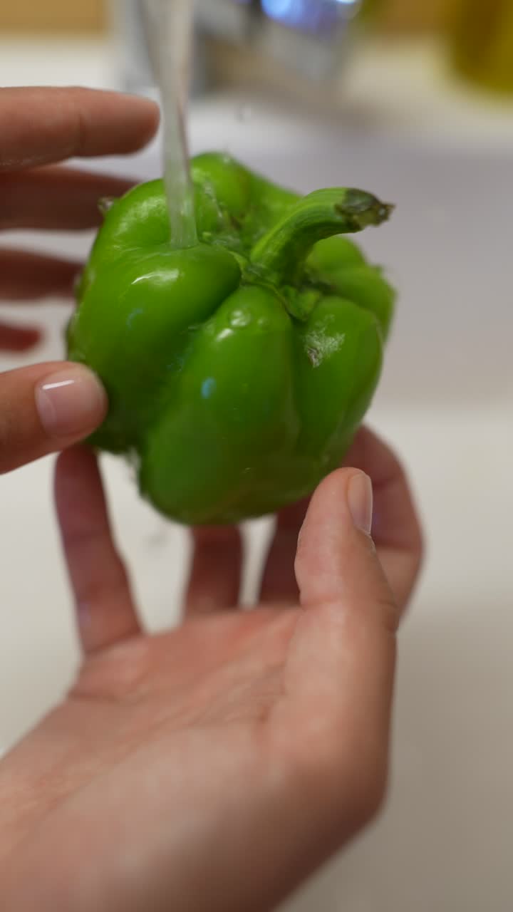 초록 고추 를 는 것