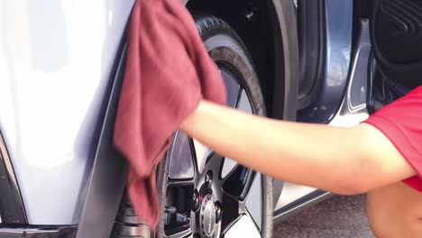 detalles de lavado de automóviles