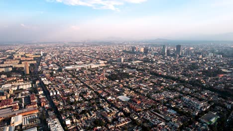 Toma-De-Drone-De-La-Ciudad-De-México-Desde-El-Centro