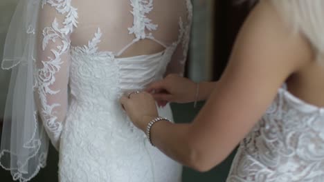 bride getting ready for wedding