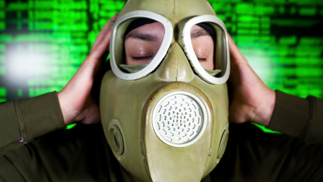 Video Maschera antigas 11