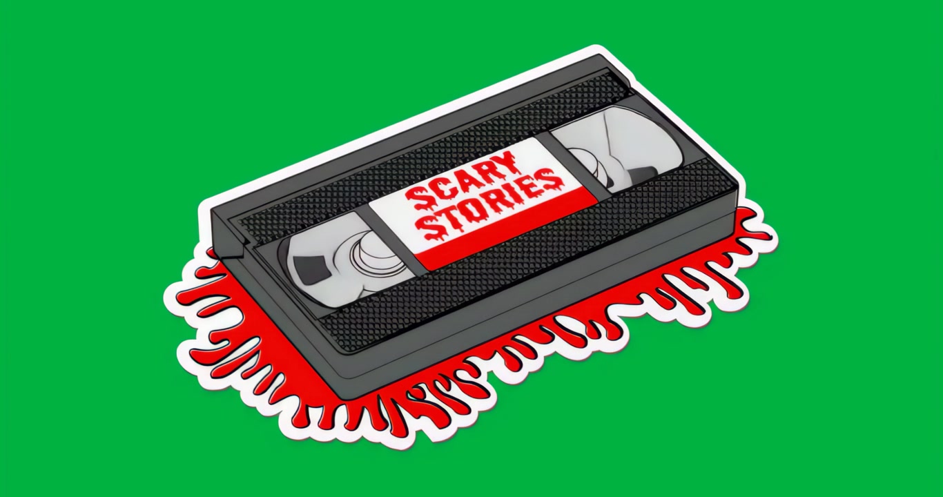 Inizio in loop: cassetta VHS Storie Spaventose nera che ruota su schizzi su uno strato trasparente creando terrore