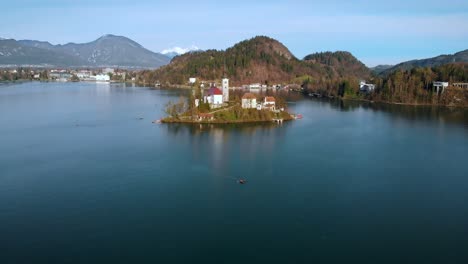 Antena-Del-Lago-Bled-Con-Iglesia-En-Eslovenia