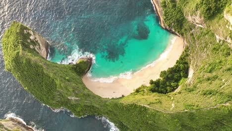 imágenes aéreas de una hermosa playa en indonesia