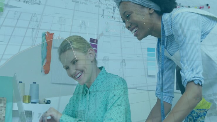 Animazione dell'elaborazione dei dati finanziari su diversi uomini d'affari in ufficio