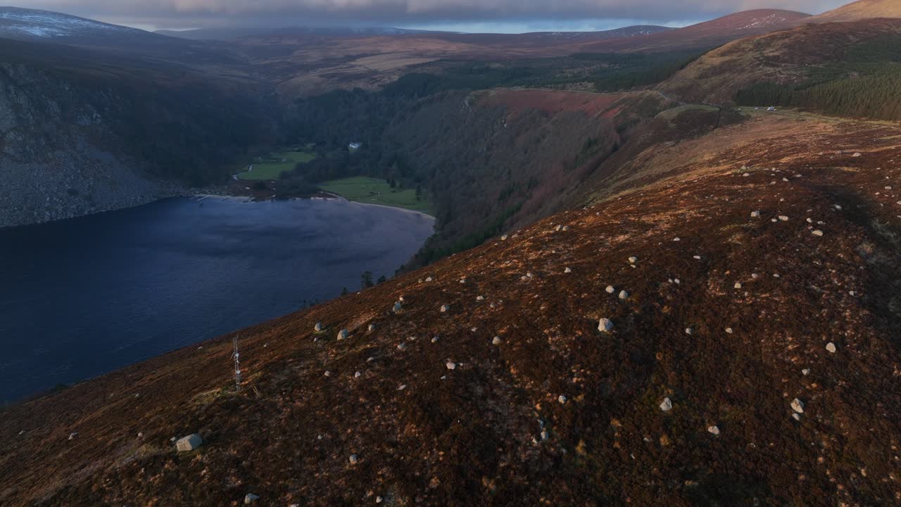 lough tay, wicklow, irlanda