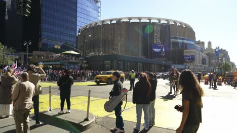crowd outside madison square garden in new york city