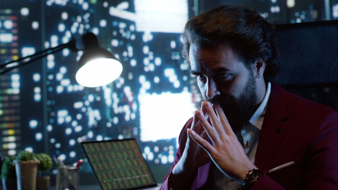 un exitoso corredor multimillonario con un enorme imperio de negocios