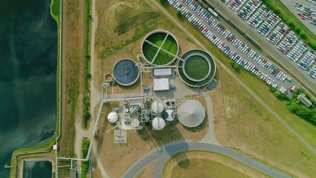 planta de tratamiento de aguas residuales - vista desde arriba