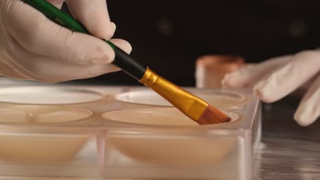 Making Chocolate Truffles - Decorating