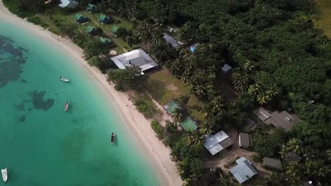 Fidschi---Fliegen-Entlang-Der-Küste-Der-Blauen-Lagunen