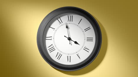 reloj latino en la pared amarilla en el lapso de tiempo