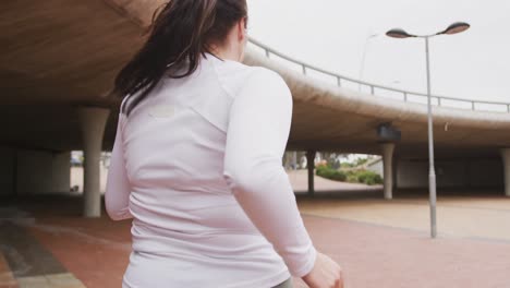 Young-Caucasian-woman-running