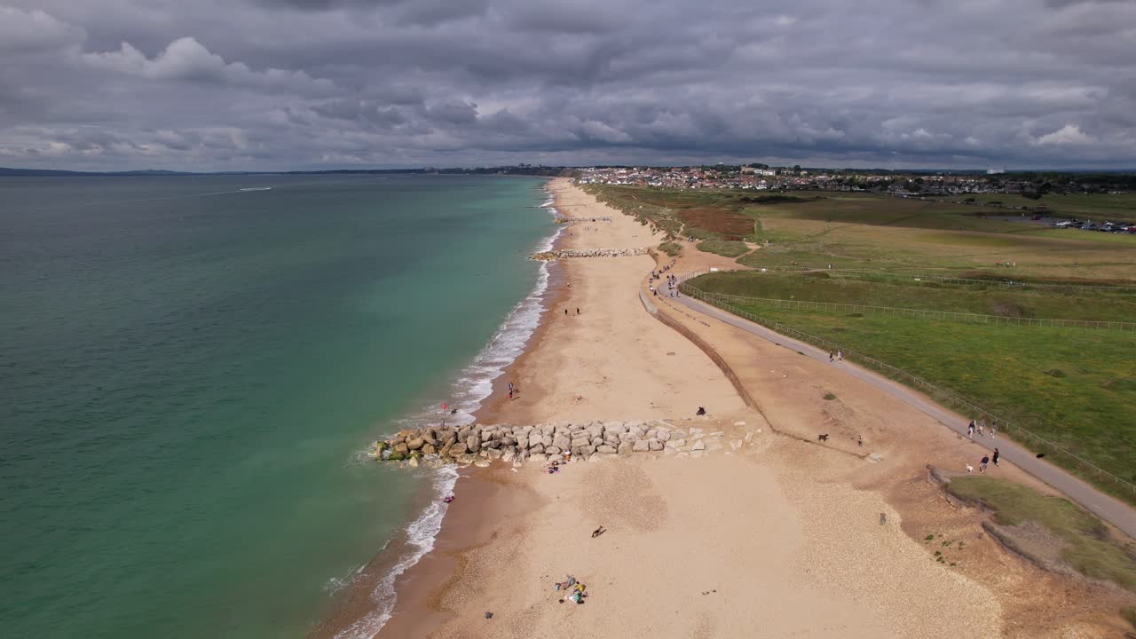 el clip de la playa de hengestbury head 1