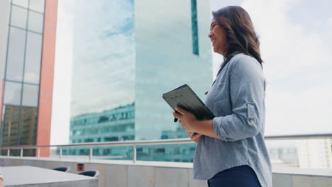 negocios, mujeres en el techo