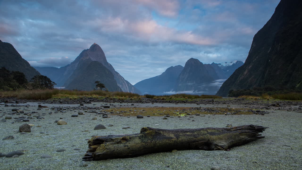 Time Lapse of the sun rising over Mitre Peak in Fjiordland National Park, New Zealand