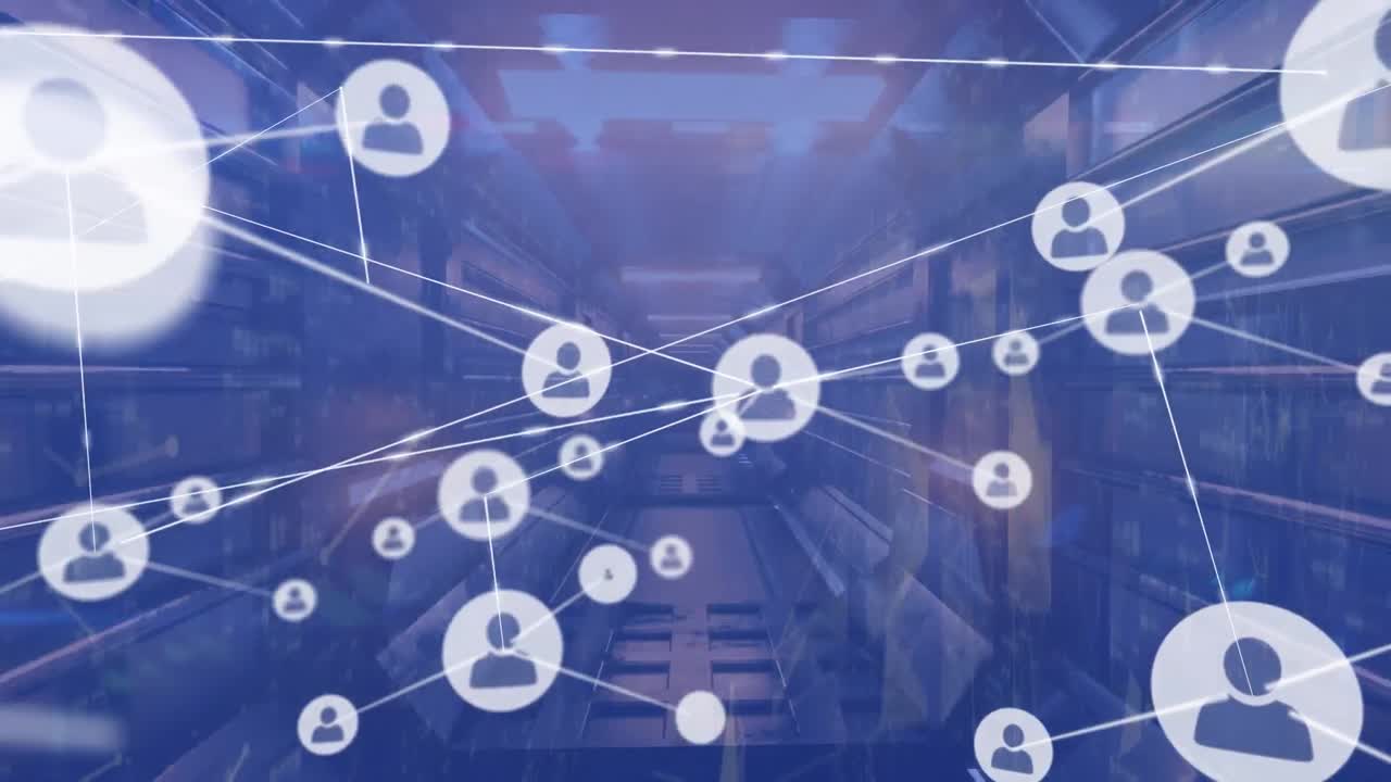 animación de la red de conexiones con iconos sobre la sala del servidor