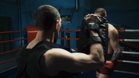 sesión de entrenamiento de boxeo